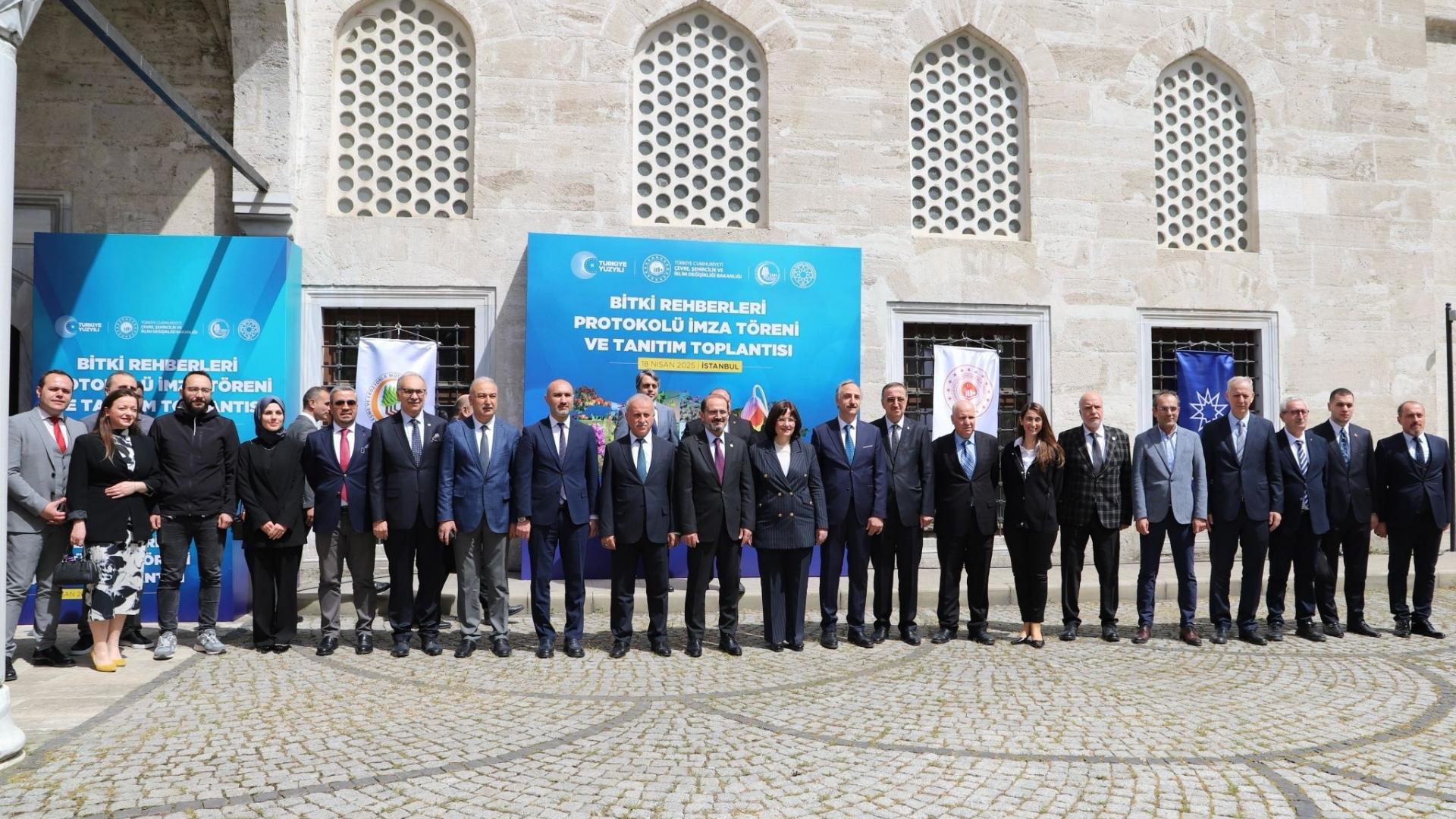 Kent Peyzajı için Doğal Odunsu Bitki Rehberlerini 81 İlde Hazırlıyoruz...